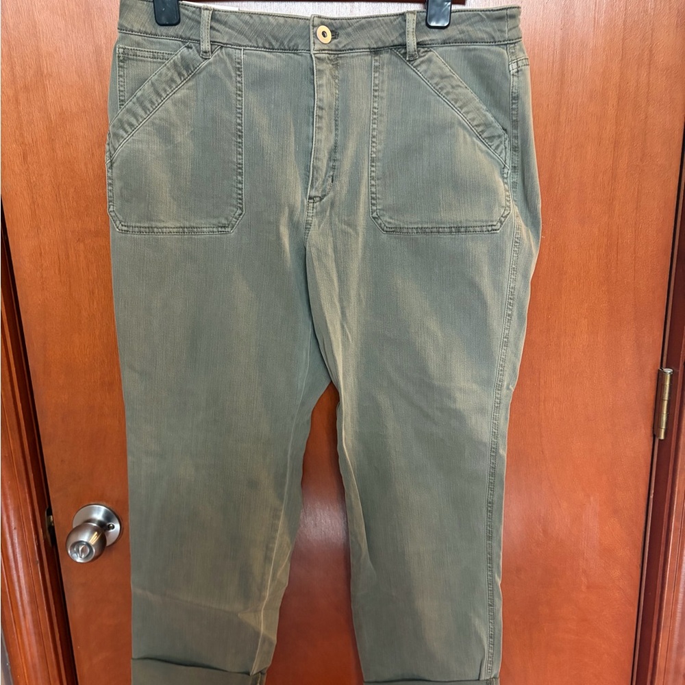 J. Jill Olive Green Chino Pants